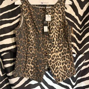 Leopard Print Sleeveless Top